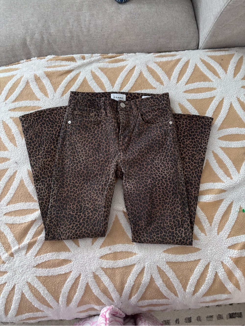 Frame Le Crop Mini Boot Jeans